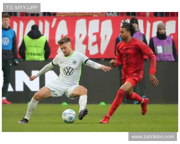 德甲拜仁进攻火力持续提升，本赛季场均进球领跑联赛