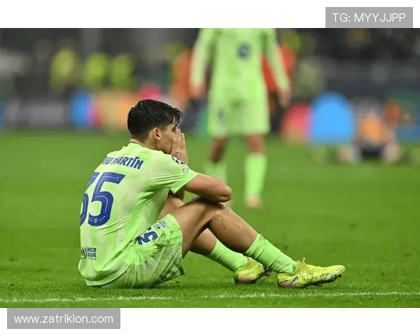 巴萨问题依然存在，表现波动逐步反映对赛季稳定性形成影响