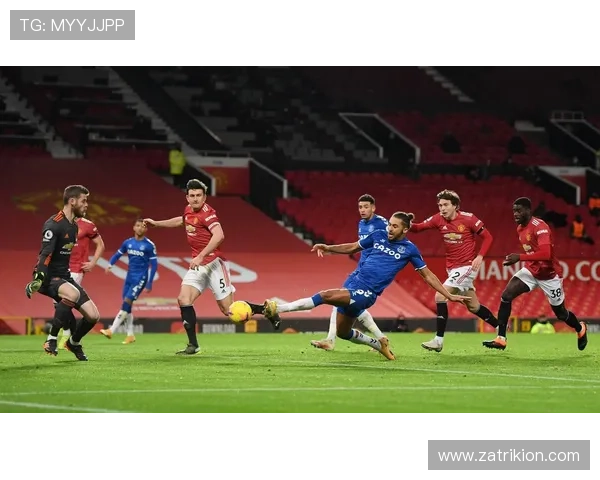 曼联更衣室矛盾再度曝光，内部分歧对赛季稳定性造成影响